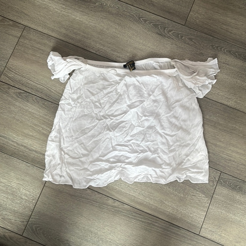 LL46 Revamped off the shoulder white crop
